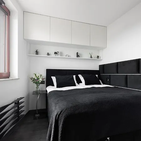 Flatbook Waterlane Island With Riverview 格但斯克